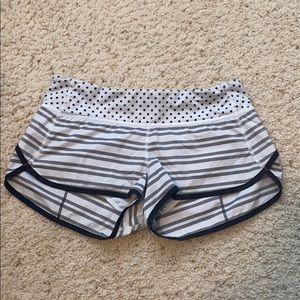 Lululemon White/Black Patterned Run Speed Short